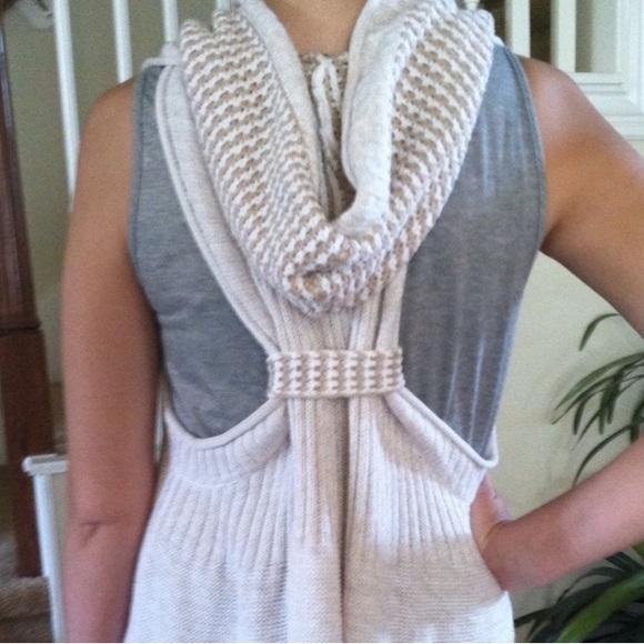 FREE PEOPLE HOODED SWEATER VEST MED - Picture 3 of 8